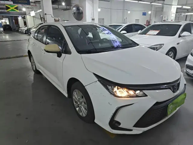 Toyota Corolla — Фото автомобиля 3