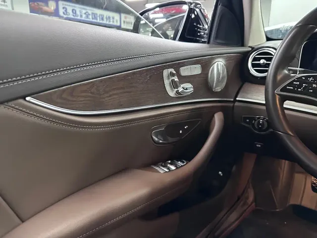 Mercedes-Benz E-Class — Фото автомобиля 9