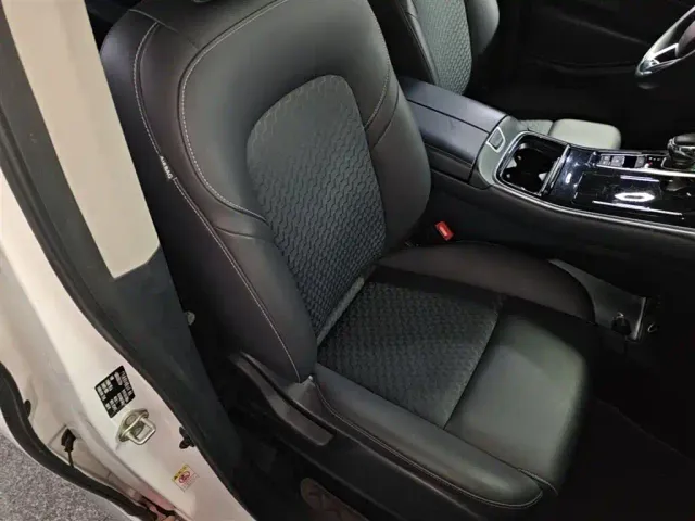 GAC Trumpchi M8 — Фото автомобиля 24