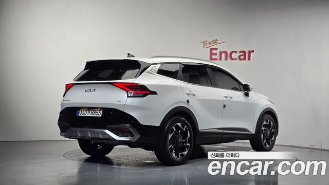 Kia Sportage Sportage 5-е поколение Бензин 1.6 Turbo 4WD — Фото автомобиля 2