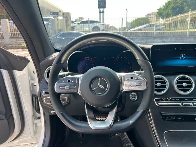 Mercedes-Benz C-Class — Фото автомобиля 11