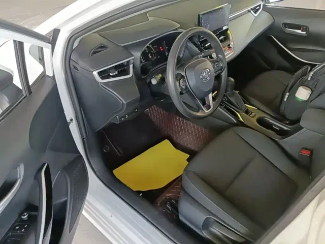 Toyota Corolla — Фото автомобиля 14