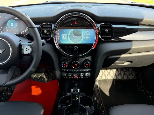 MINI Hatch — Фото автомобиля 11