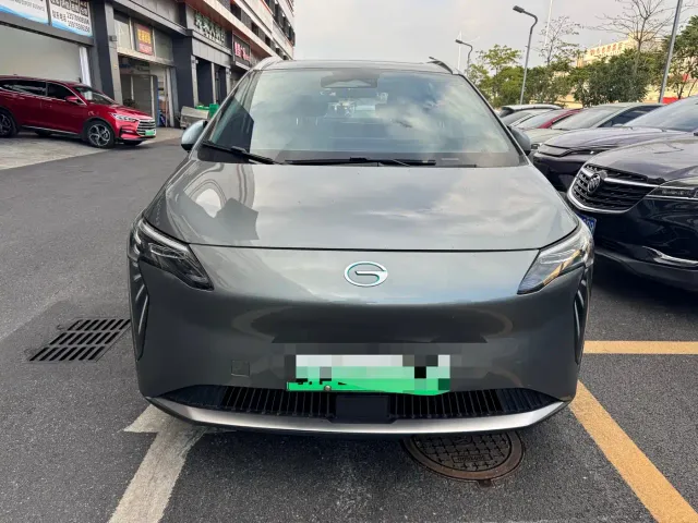 GAC Aion Y — Фото автомобиля 2