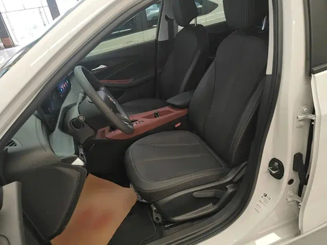 Buick Verano — Фото автомобиля 14
