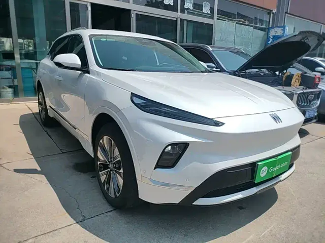 Buick E5 — Фото автомобиля 3