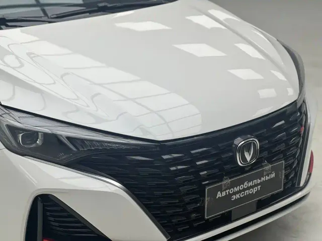 Changan Eado — Фото автомобиля 5