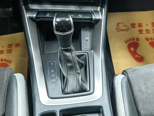 Audi Q3 — Фото автомобиля 14