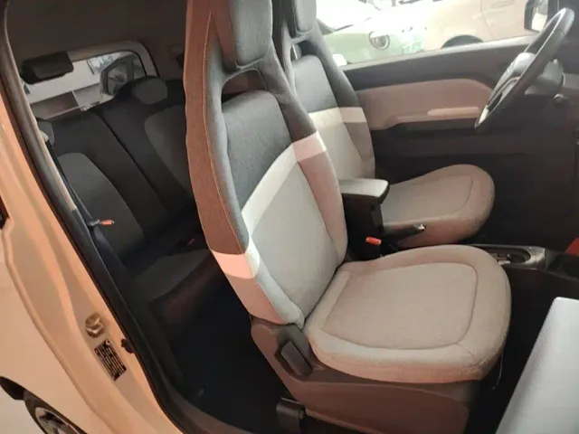 Wuling Hongguang Mini EV — Фото автомобиля 24