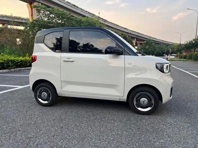 Wuling Hongguang Mini EV — Фото автомобиля 4