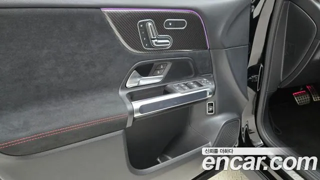 Mercedes-Benz GLB-Class — Фото автомобиля 15