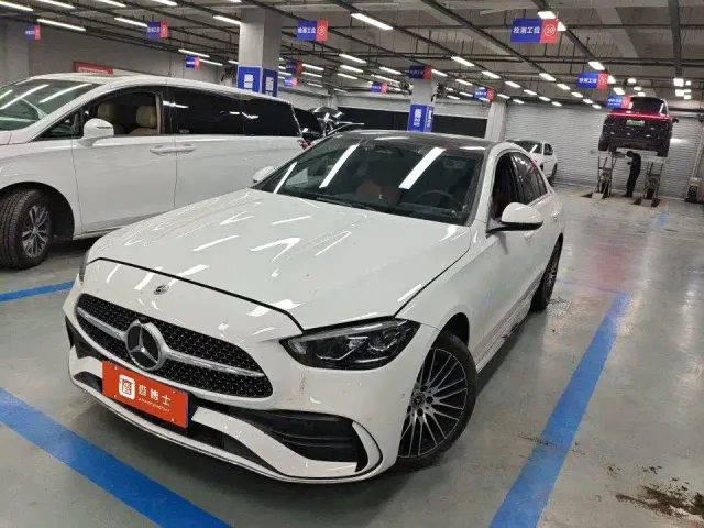 Фотография автомобиля — Mercedes-Benz C-Class