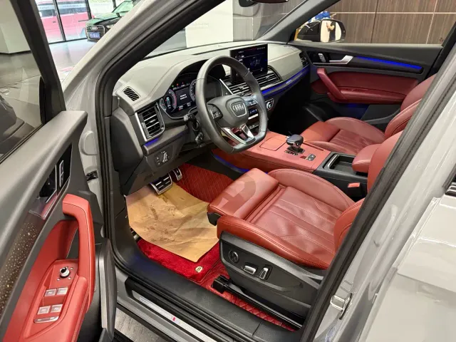 Audi Q5L — Фото автомобиля 5