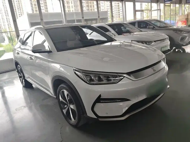 BYD Song PLUS — Фото автомобиля 3
