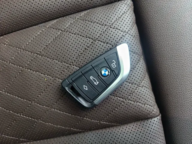 BMW 3 Series — Фото автомобиля 4