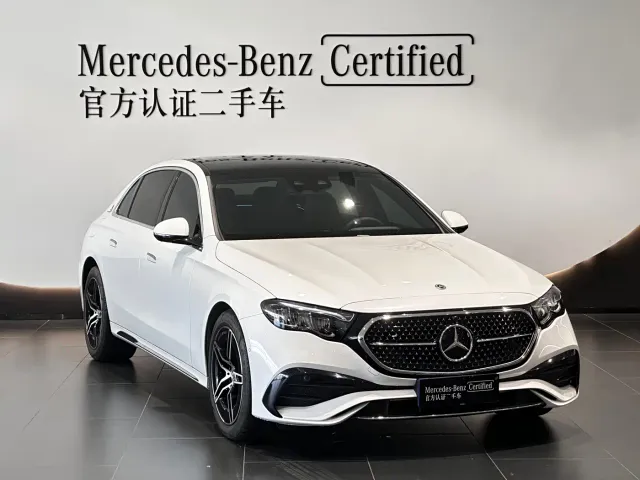 Mercedes-Benz E-Class — Фото автомобиля 3