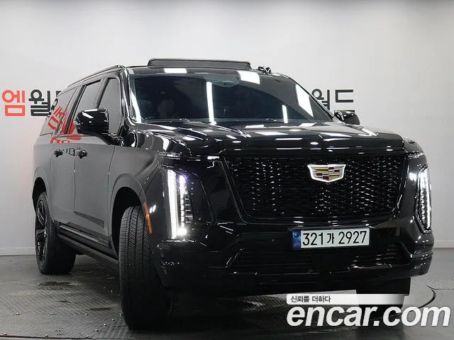 Cadillac Escalade Escalade 5 поколение — Фото автомобиля 2