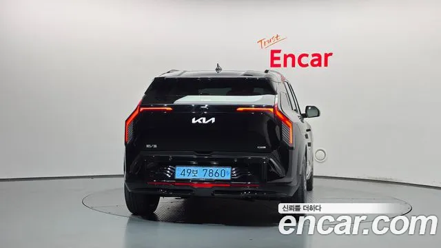 Kia EV3 — Фото автомобиля 4