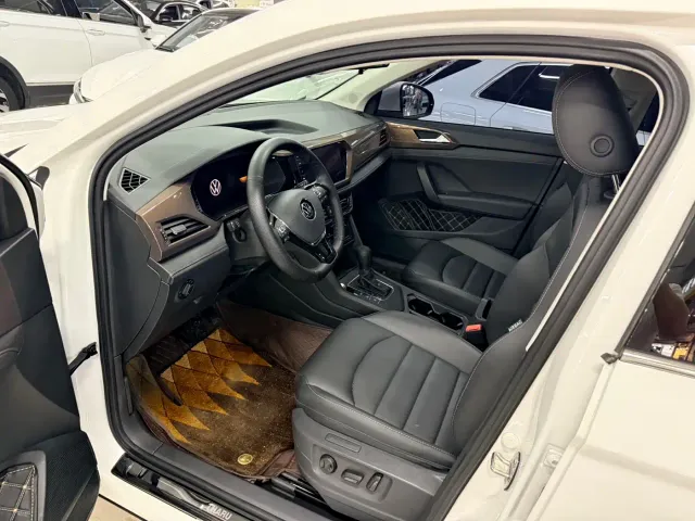 Volkswagen Tharu — Фото автомобиля 6