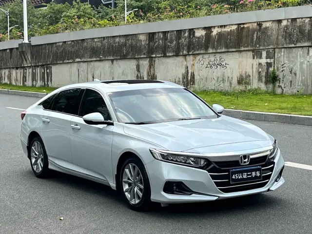 Honda Accord — Фото автомобиля 2
