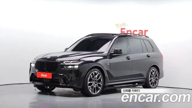 Фотография автомобиля — BMW X7 G07