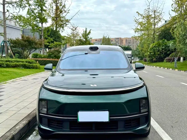 Li Auto Li Xiang L9 2022 Max — Фото автомобиля 2