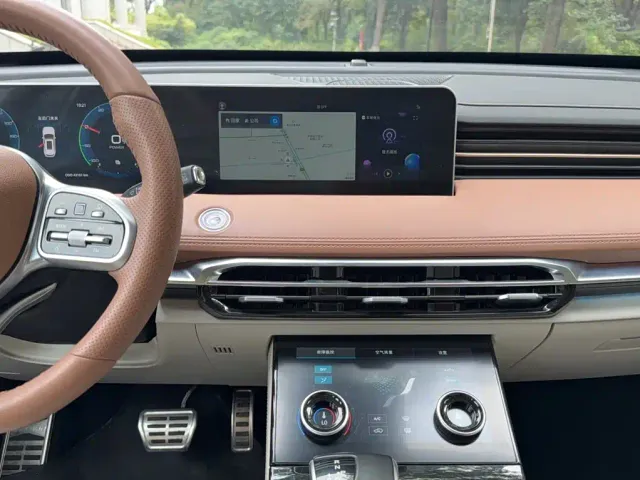 Jetour X70 C-DM — Фото автомобиля 9