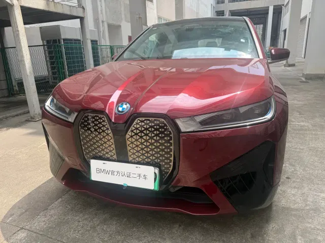 Фотография автомобиля — BMW iX