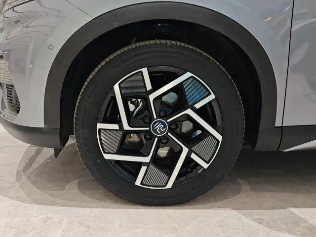 BYD Yuan PLUS — Фото автомобиля 16