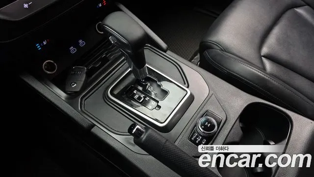 KG_Mobility_Ssangyong Rexton Новый Rexton Sport Дизель 2.2 4WD — Фото автомобиля 9
