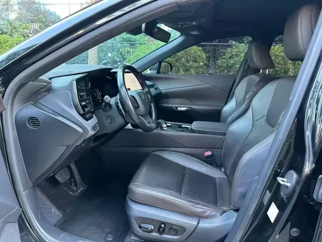 Lexus RX — Фото автомобиля 4