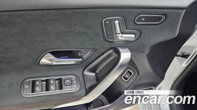 Mercedes-Benz A-Class — Фото автомобиля 15