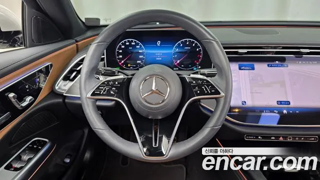 Mercedes-Benz E-Class — Фото автомобиля 13
