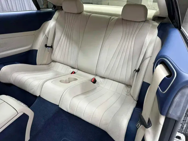 Mercedes-Benz E-Class — Фото автомобиля 6