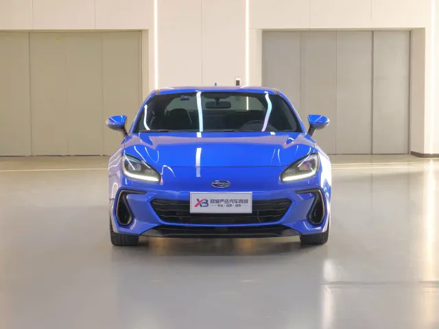 Subaru BRZ — Фото автомобиля 2