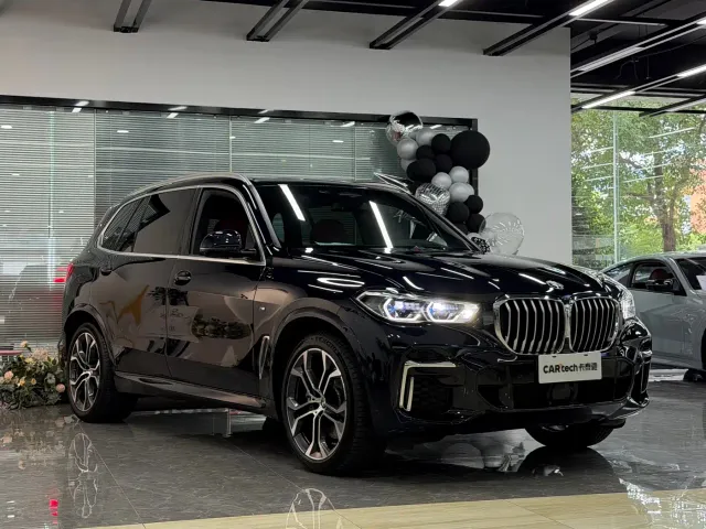 BMW X5 — Фото автомобиля 3