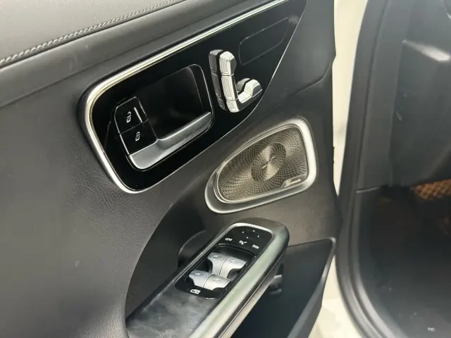 Mercedes-Benz C-Class — Фото автомобиля 8