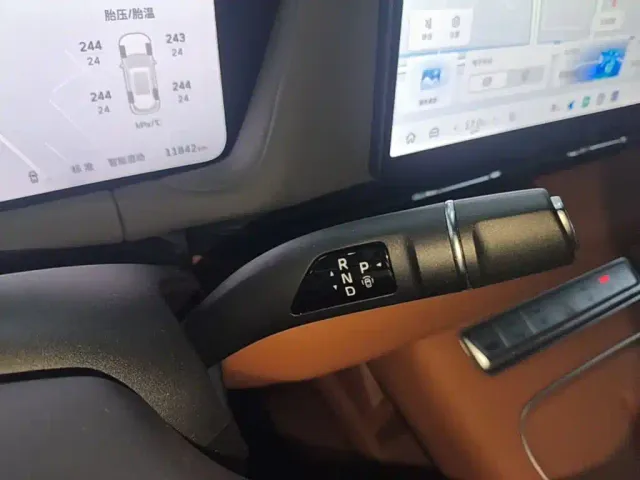 Haval Xiaolong MAX — Фото автомобиля 13