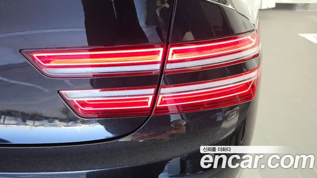 Genesis G80 RG3 — Фото автомобиля 8