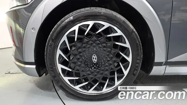 Hyundai Ioniq 5 — Фото автомобиля 5