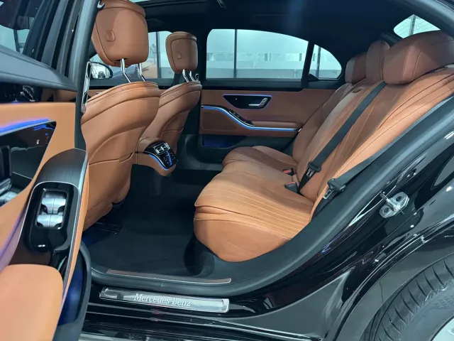 Mercedes-Benz S-Class — Фото автомобиля 8