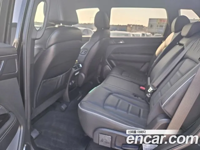 KG_Mobility_Ssangyong Rexton Rexton Arena Дизель 2.2 4WD — Фото автомобиля 11