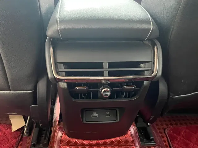 Ford Mondeo — Фото автомобиля 9