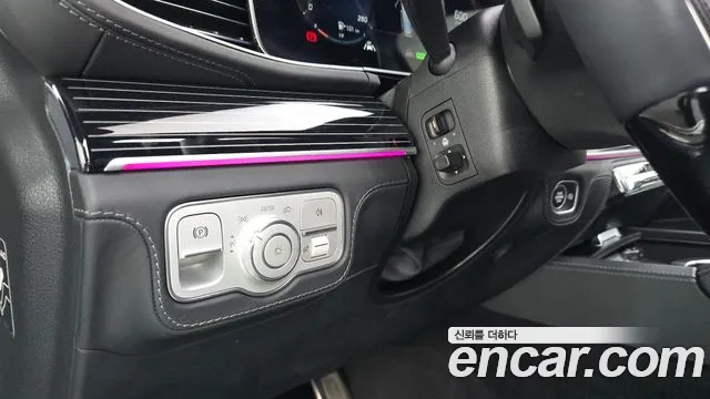 Mercedes-Benz GLS-Class — Фото автомобиля 26