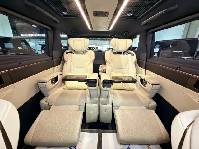 Toyota Vellfire — Фото автомобиля 12