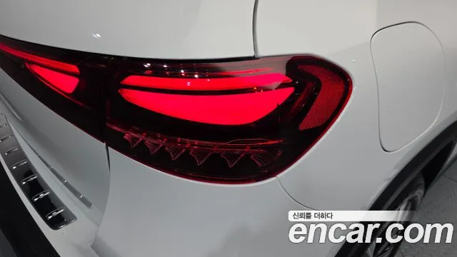 Mercedes-Benz EQA — Фото автомобиля 6