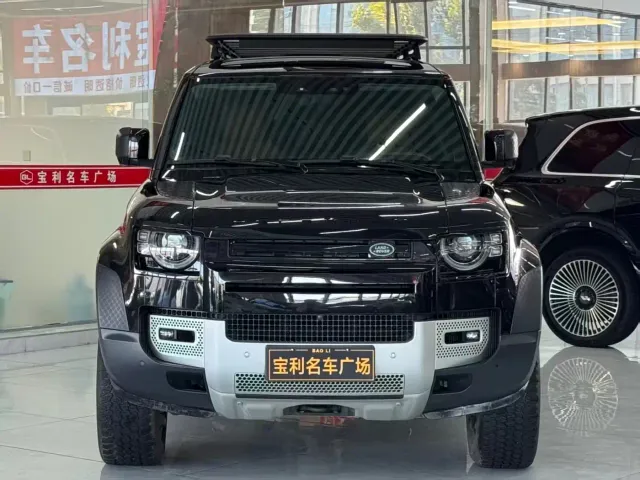 Фотография автомобиля — Land Rover Defender