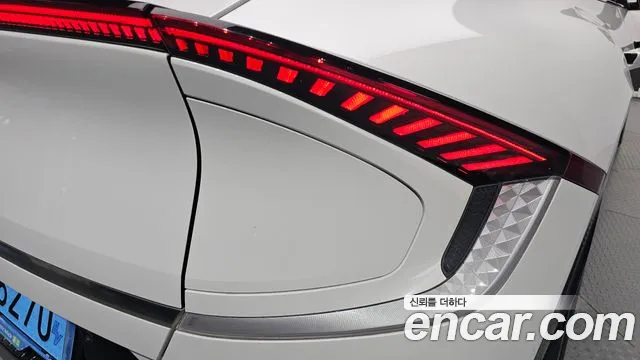 Kia EV6 — Фото автомобиля 23