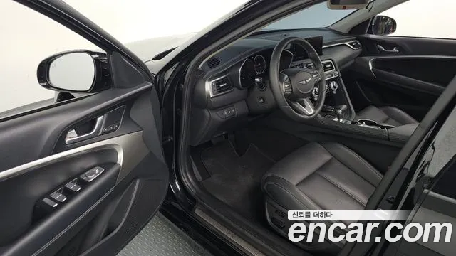 Genesis G70 — Фото автомобиля 14