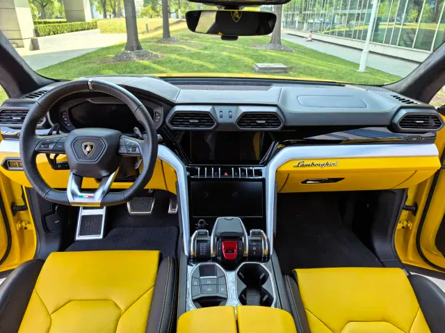 Lamborghini Urus — Фото автомобиля 16